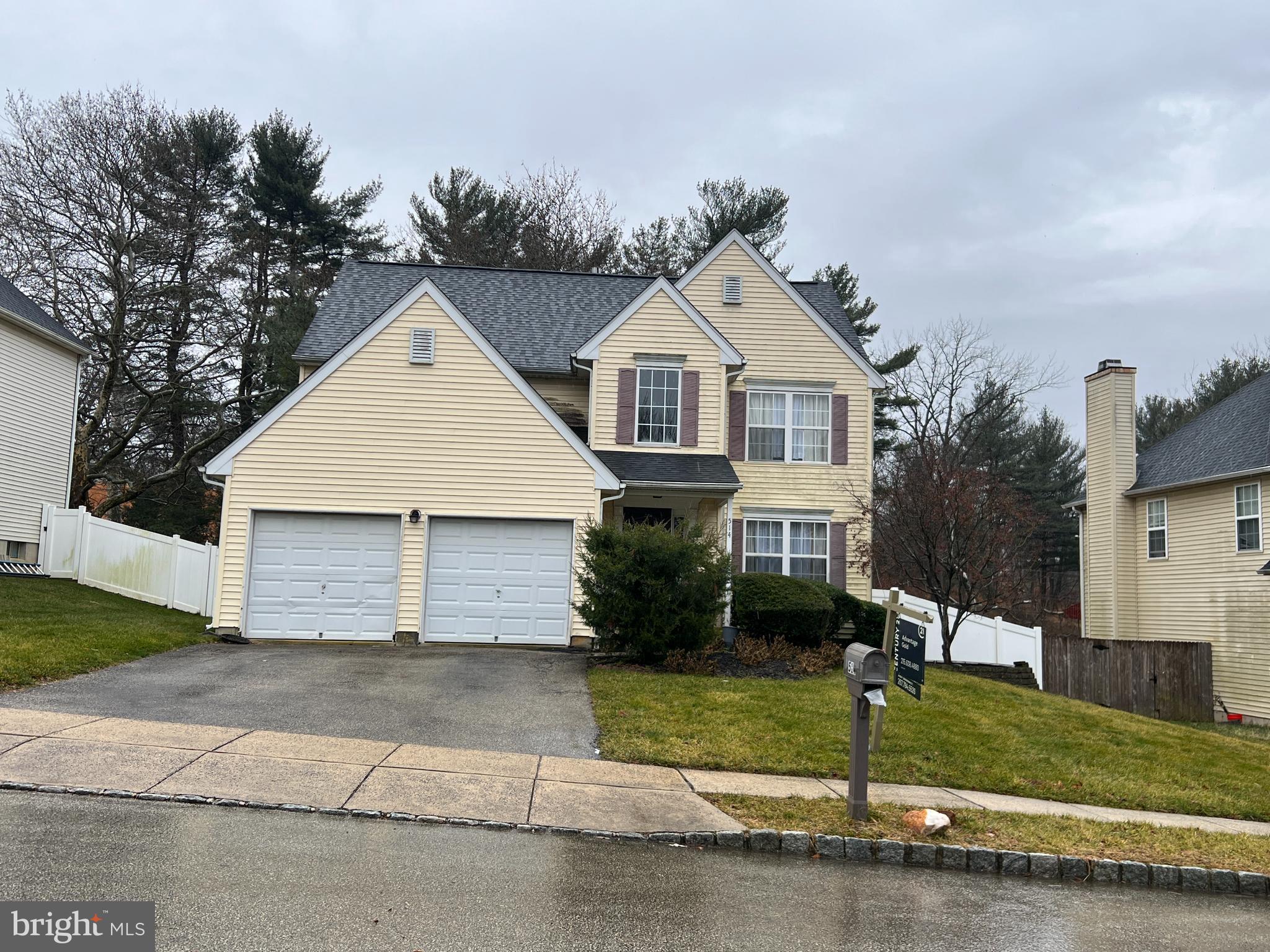 PHILADELPHIA, Pennsylvania, 19128, United States, 4 Bedrooms Bedrooms, ,3 BathroomsBathrooms,Residential,For Sale,2009275