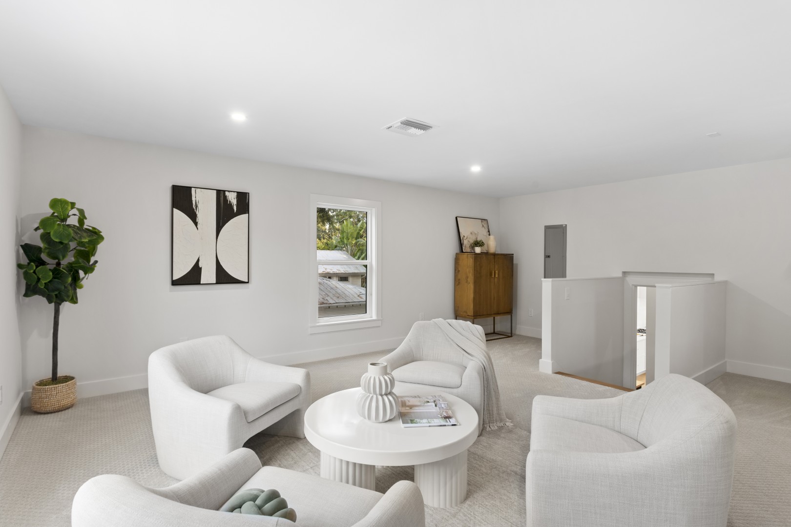 Tampa, Florida, 33629, United States, 5 Bedrooms Bedrooms, ,7 BathroomsBathrooms,Residential,For Sale,1993853