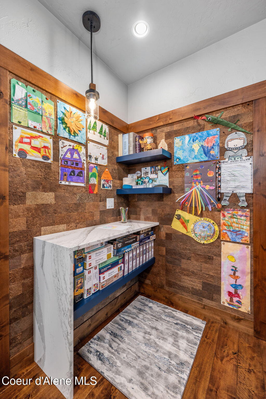 Coeur d'Alene, Idaho, 83814, United States, 3 Bedrooms Bedrooms, ,3 BathroomsBathrooms,Residential,For Sale,1976305