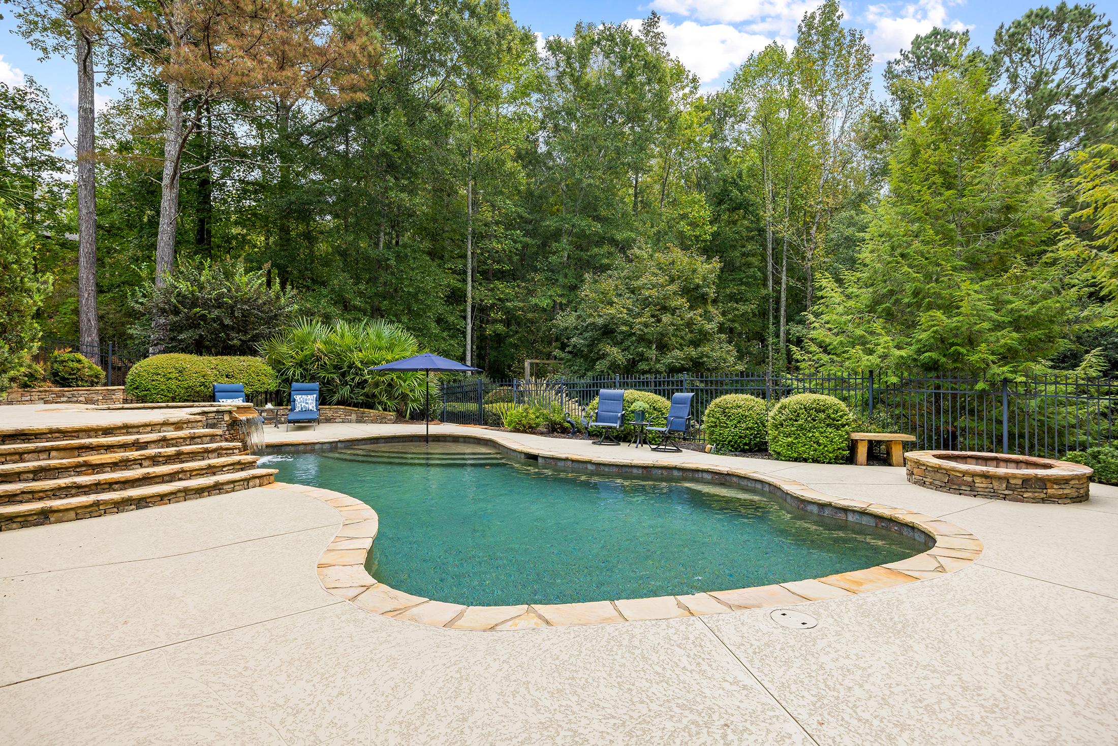  Set on a Spacious Cul-de-Sac Lot in Arbor Green - 物件實景