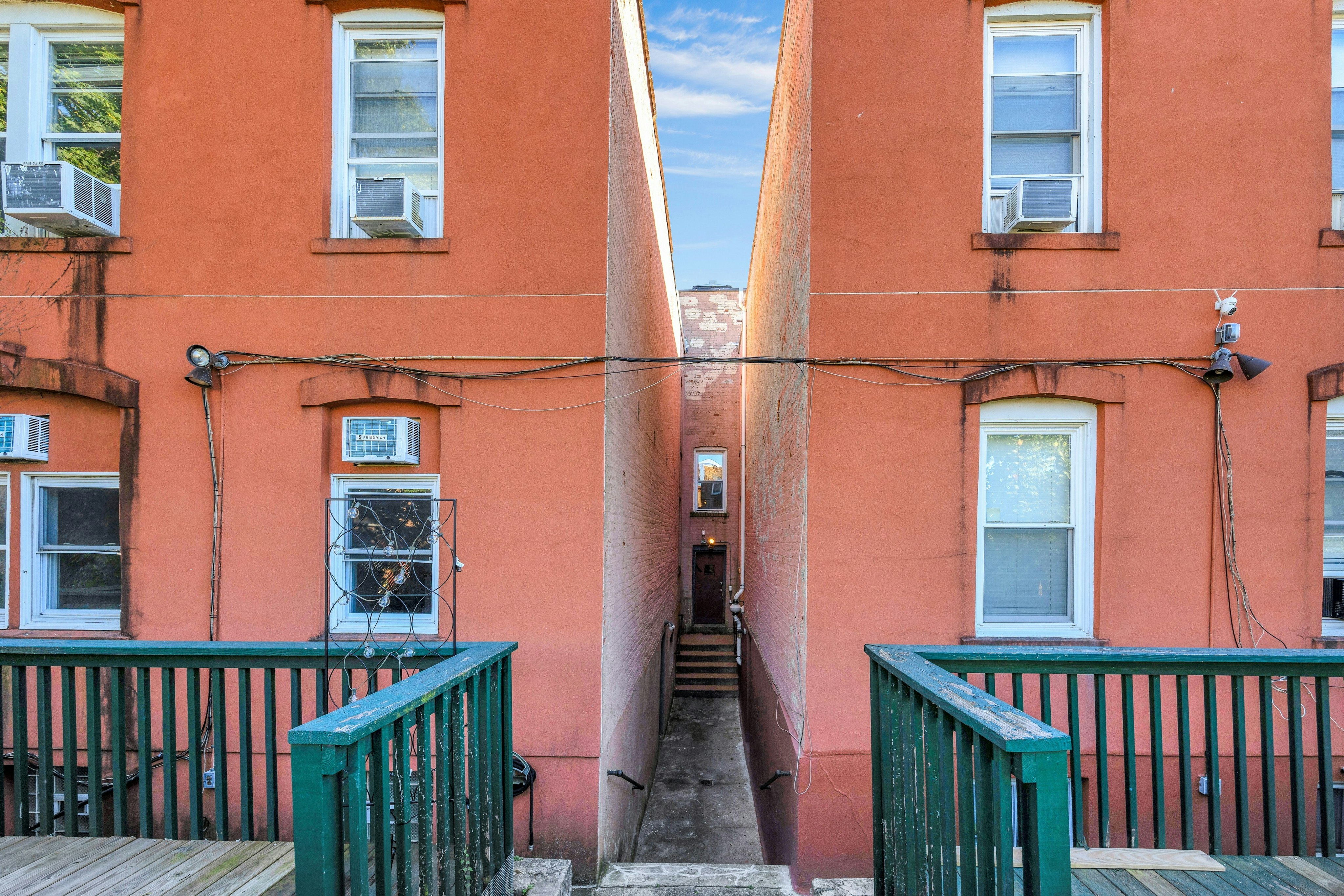  1406 8th Street  #2, North Bergen, NJ 07047 - 物件實景