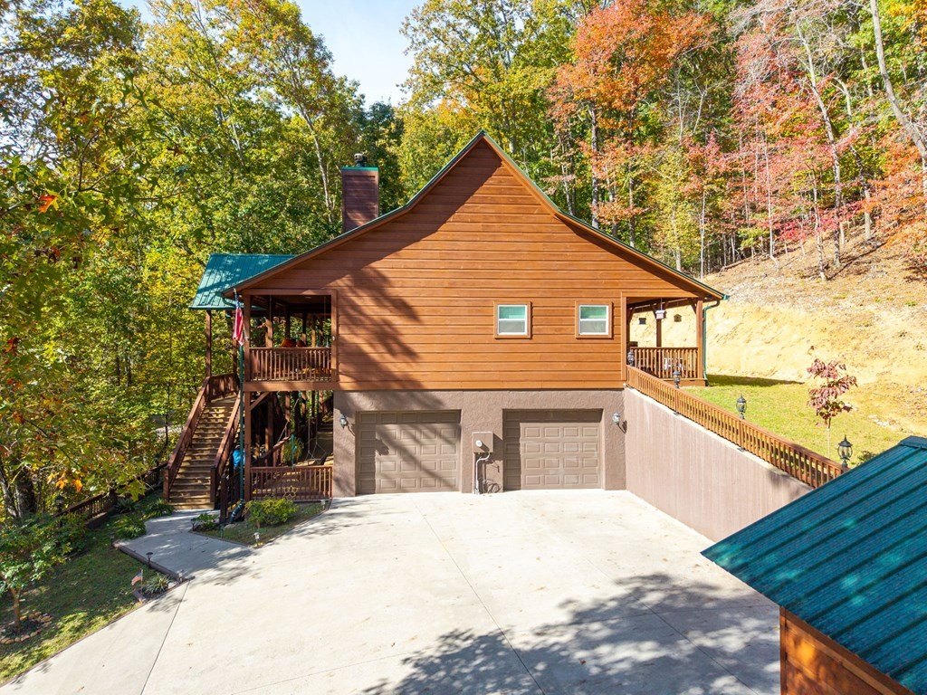 Blairsville, Georgia, 30512, United States, 3 Bedrooms Bedrooms, ,3 BathroomsBathrooms,Residential,For Sale,1979899