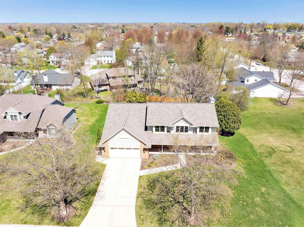GREEN BAY, Wisconsin, 54313, United States, 4 Bedrooms Bedrooms, ,3 BathroomsBathrooms,Residential,For Sale,1818283
