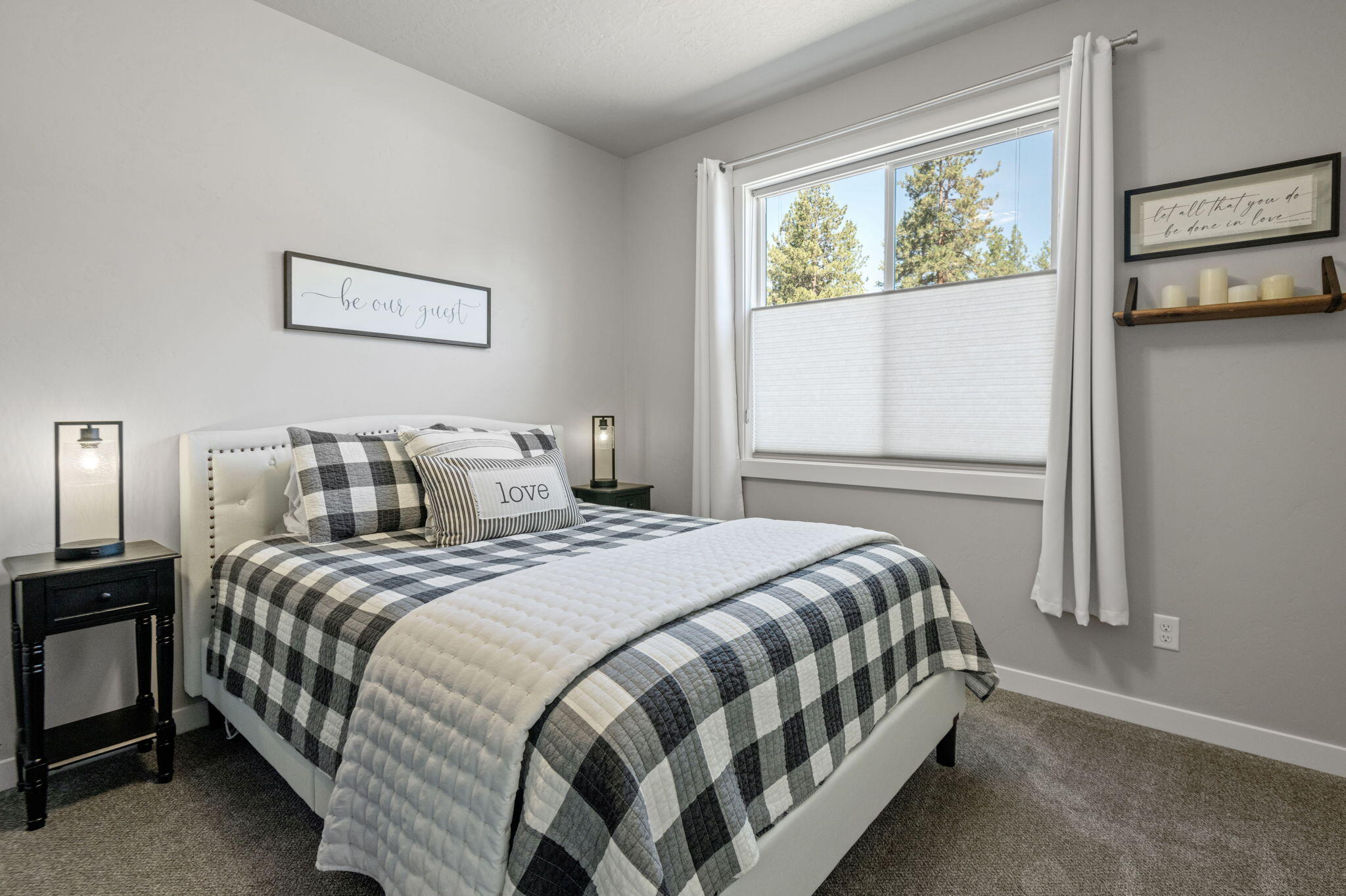 Sisters, Oregon, 97759, United States, 3 Bedrooms Bedrooms, ,2 BathroomsBathrooms,Residential,For Sale,1738926