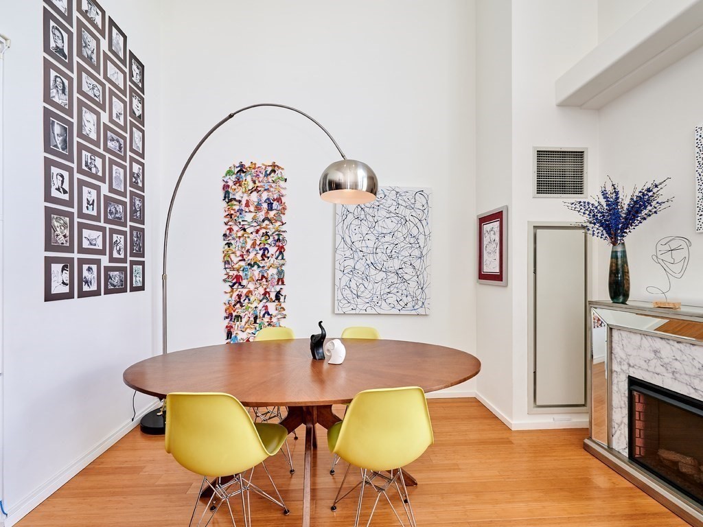 Cambridge, Massachusetts, 02141, United States, 1 Bedroom Bedrooms, ,2 BathroomsBathrooms,Residential,For Sale,1976381