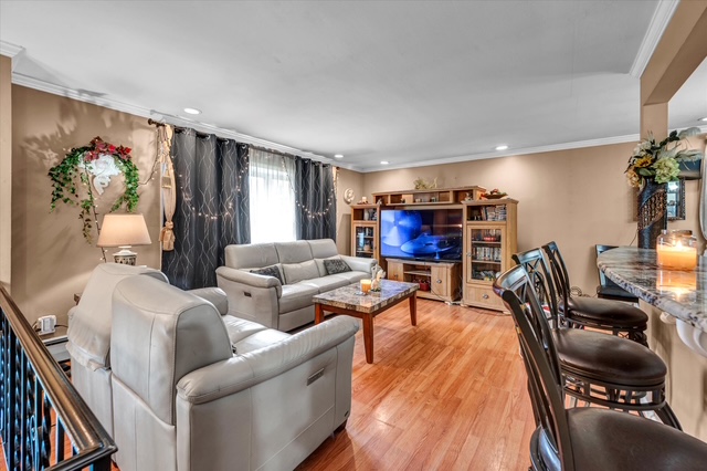 West Haven, Connecticut, 06516, United States, 4 Bedrooms Bedrooms, ,2 BathroomsBathrooms,Residential,For Sale,1981811