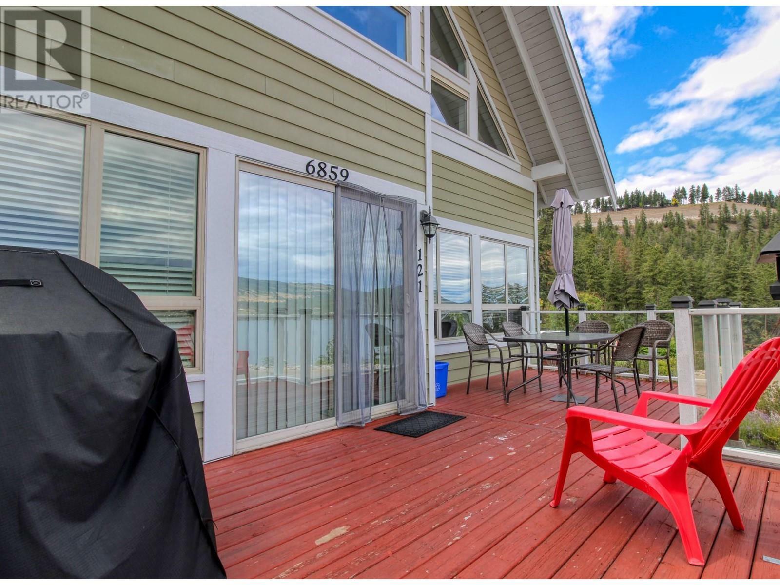 KELOWNA, British Columbia, V1Z 3R8, CA, 3 Bedrooms Bedrooms, ,2 BathroomsBathrooms,Residential,For Sale,1837259