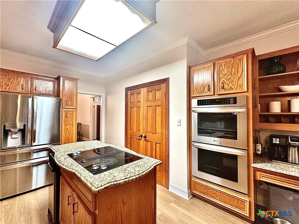 Victoria, Texas, 77904, United States, 4 Bedrooms Bedrooms, ,4 BathroomsBathrooms,Residential,For Sale,1989568