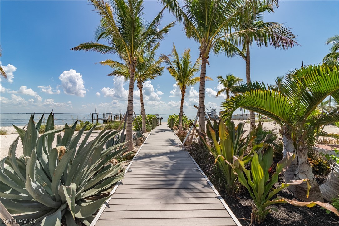 211 Kingfisher Drive, Captiva, Florida, 33924, United States, 5 Bedrooms Bedrooms, ,5 BathroomsBathrooms,Residential,For Sale,211 Kingfisher Drive,1321734