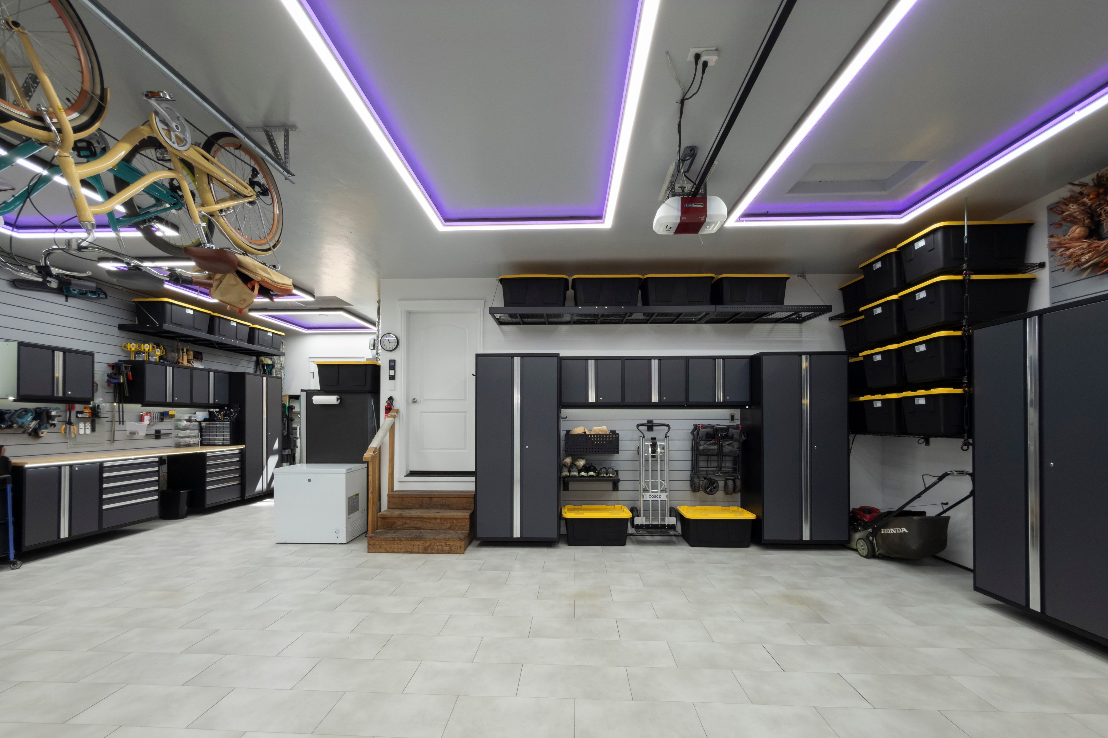  Private Retreat. Exceptional Garage. Room for Everything. - 物件實景