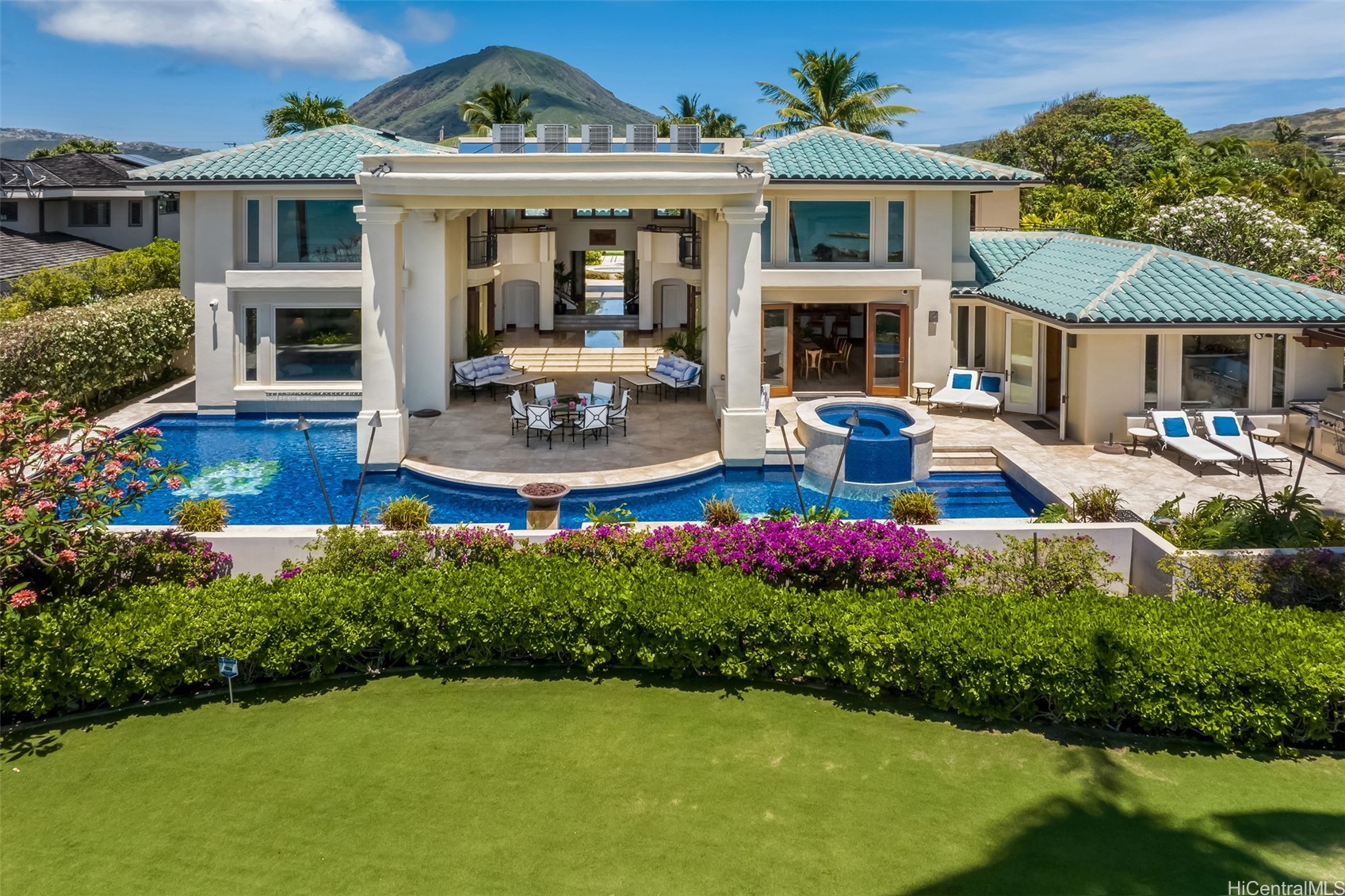 Honolulu, Hawaii, 96825, United States, 6 Bedrooms Bedrooms, ,8 BathroomsBathrooms,Residential,For Sale,1900933