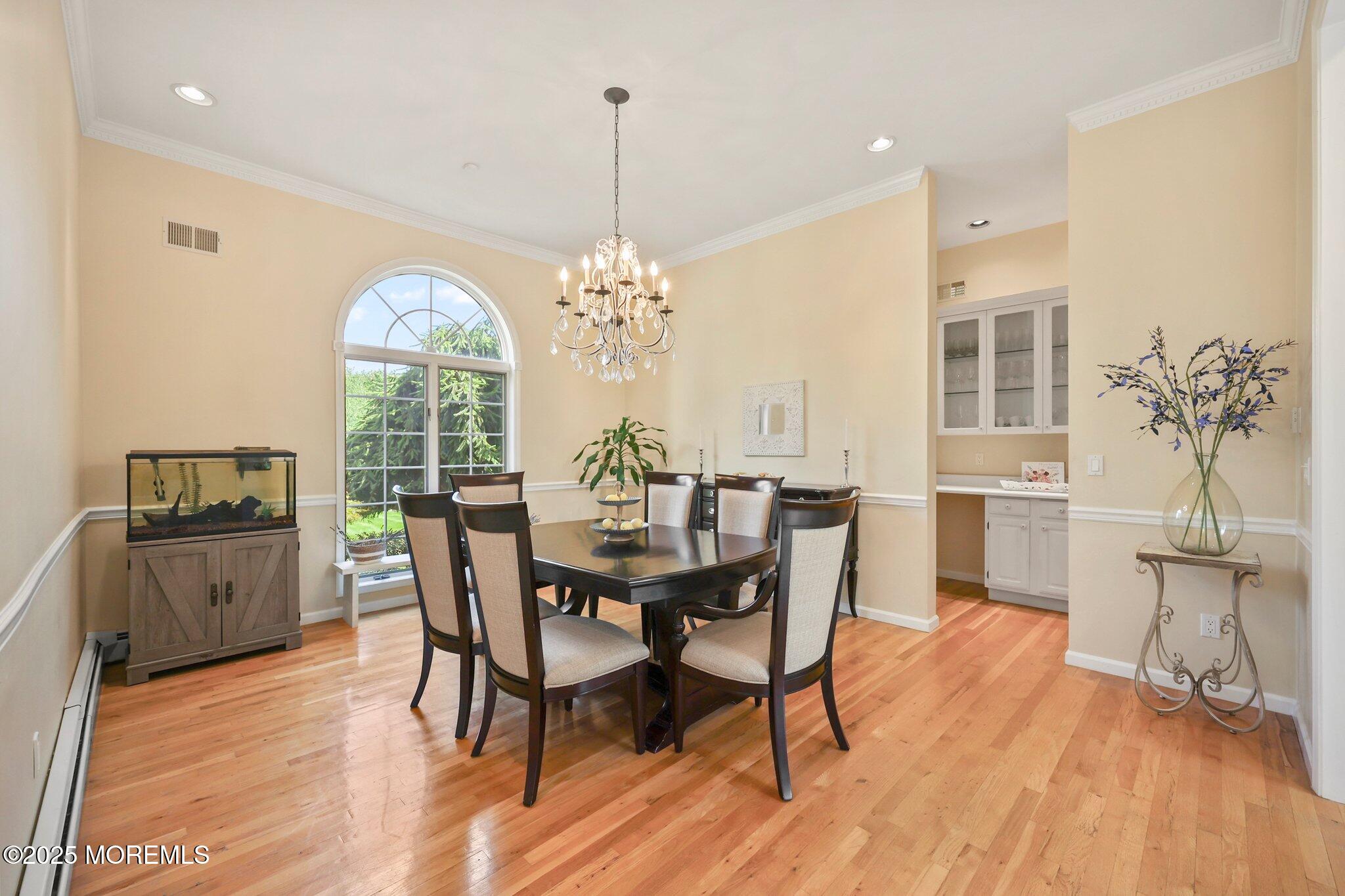 Manalapan, New Jersey, 07726, United States, 5 Bedrooms Bedrooms, ,7 BathroomsBathrooms,Residential,For Sale,1979083