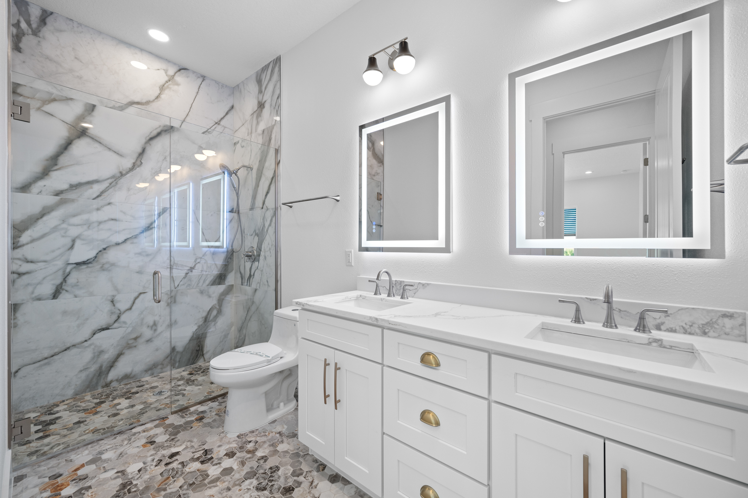 Treasure Island, Florida, 33706, United States, 6 Bedrooms Bedrooms, ,6 BathroomsBathrooms,Residential,For Sale,2032773