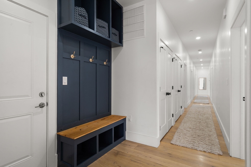 Somerville, Massachusetts, 02145, United States, 5 Bedrooms Bedrooms, ,5 BathroomsBathrooms,Residential,For Sale,1849882