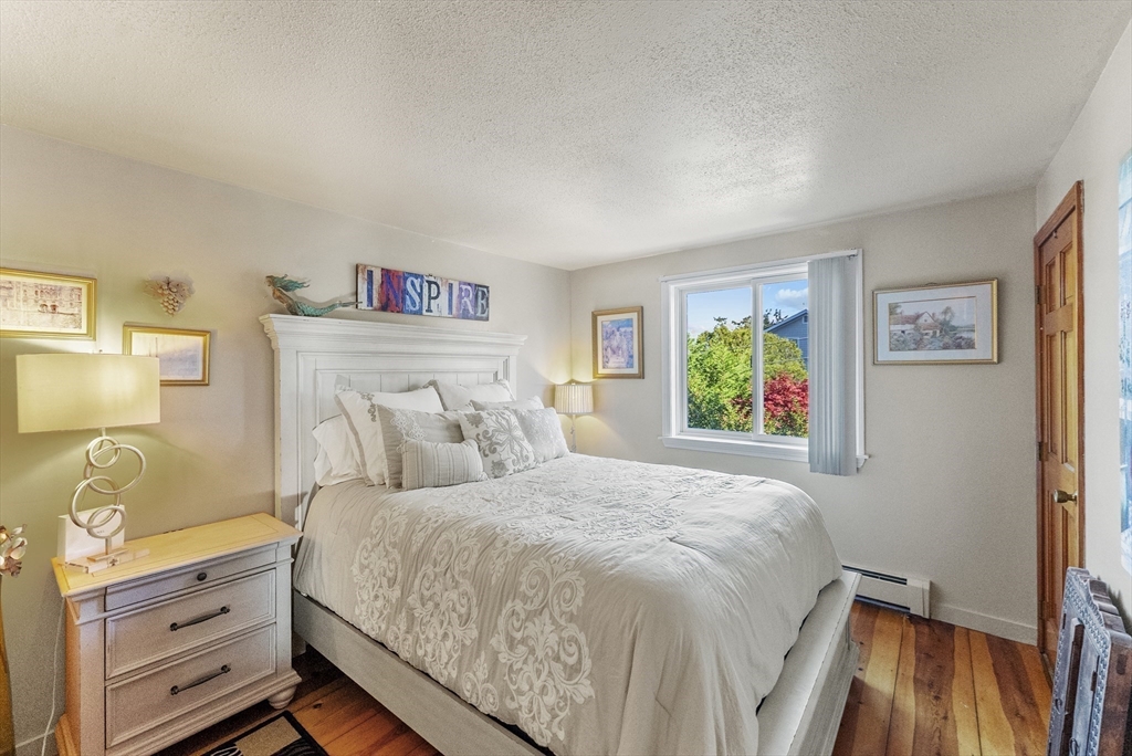 Plymouth, Massachusetts, 02360, United States, 3 Bedrooms Bedrooms, ,4 BathroomsBathrooms,Residential,For Sale,1994439