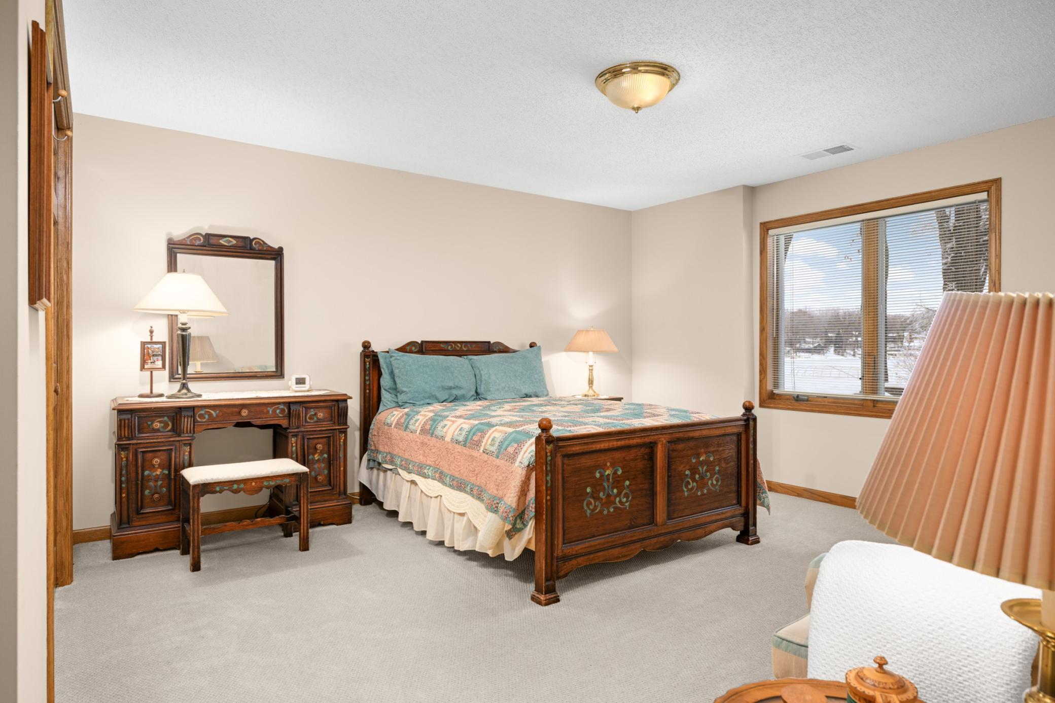 Prior Lake, Minnesota, 55372, United States, 4 Bedrooms Bedrooms, ,3 BathroomsBathrooms,Residential,For Sale,2003014