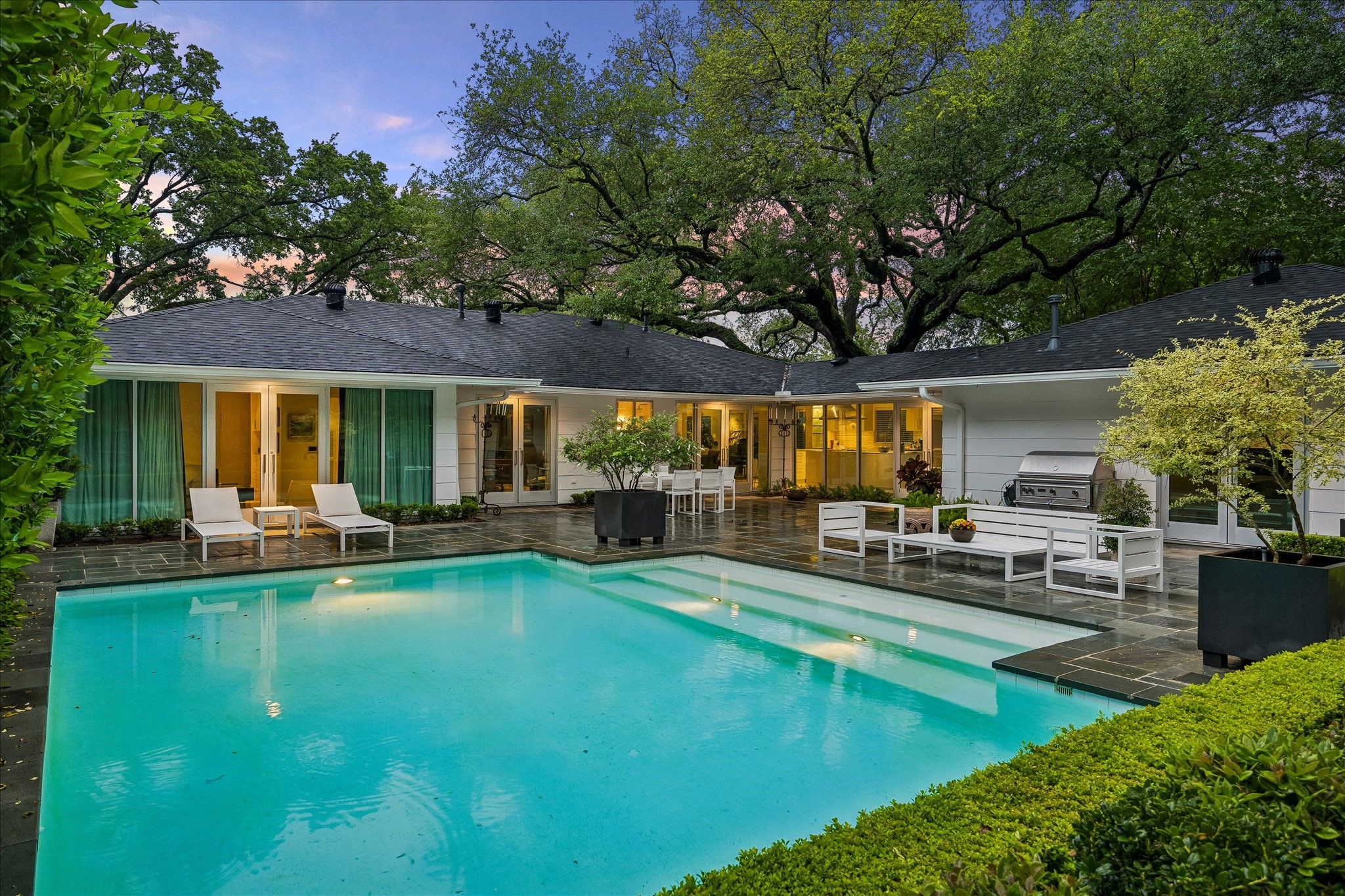  4114 Whitman Street - 物件實景