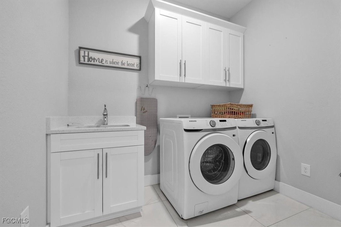 Cape Coral, Florida, 33914, United States, 3 Bedrooms Bedrooms, ,2 BathroomsBathrooms,Residential,For Sale,2007563