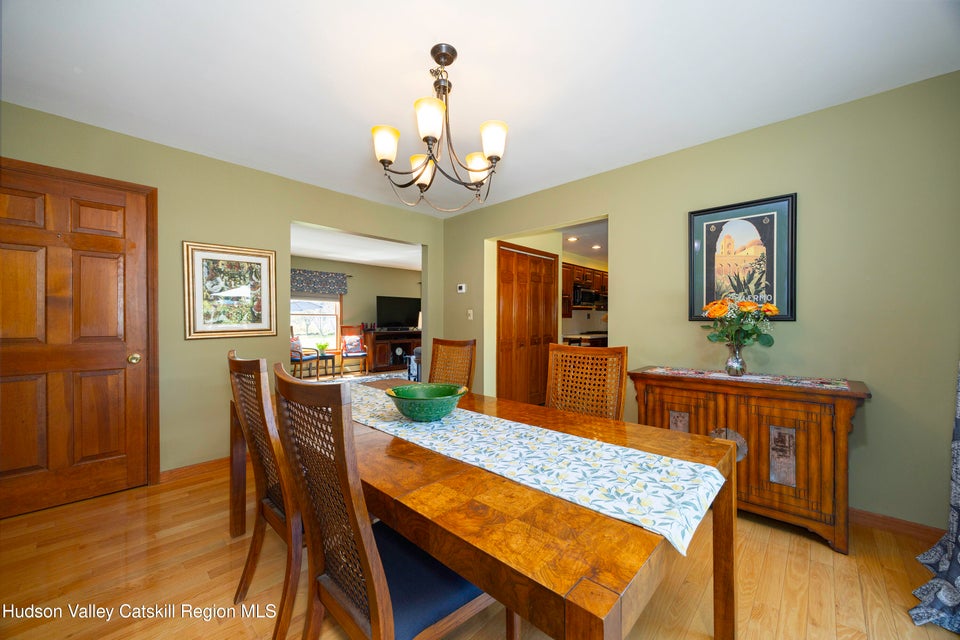 Saugerties, New York, 12477, United States, 3 Bedrooms Bedrooms, ,3 BathroomsBathrooms,Residential,For Sale,1974186