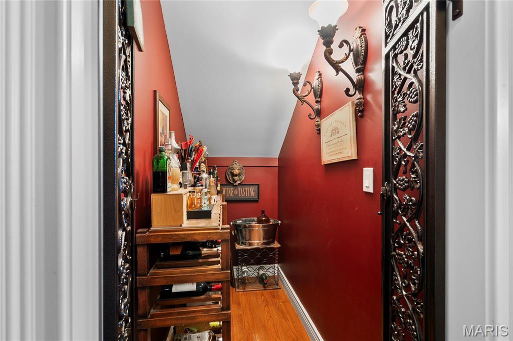 Charleston, Missouri, 63834, United States, 4 Bedrooms Bedrooms, ,6 BathroomsBathrooms,Residential,For Sale,1974839