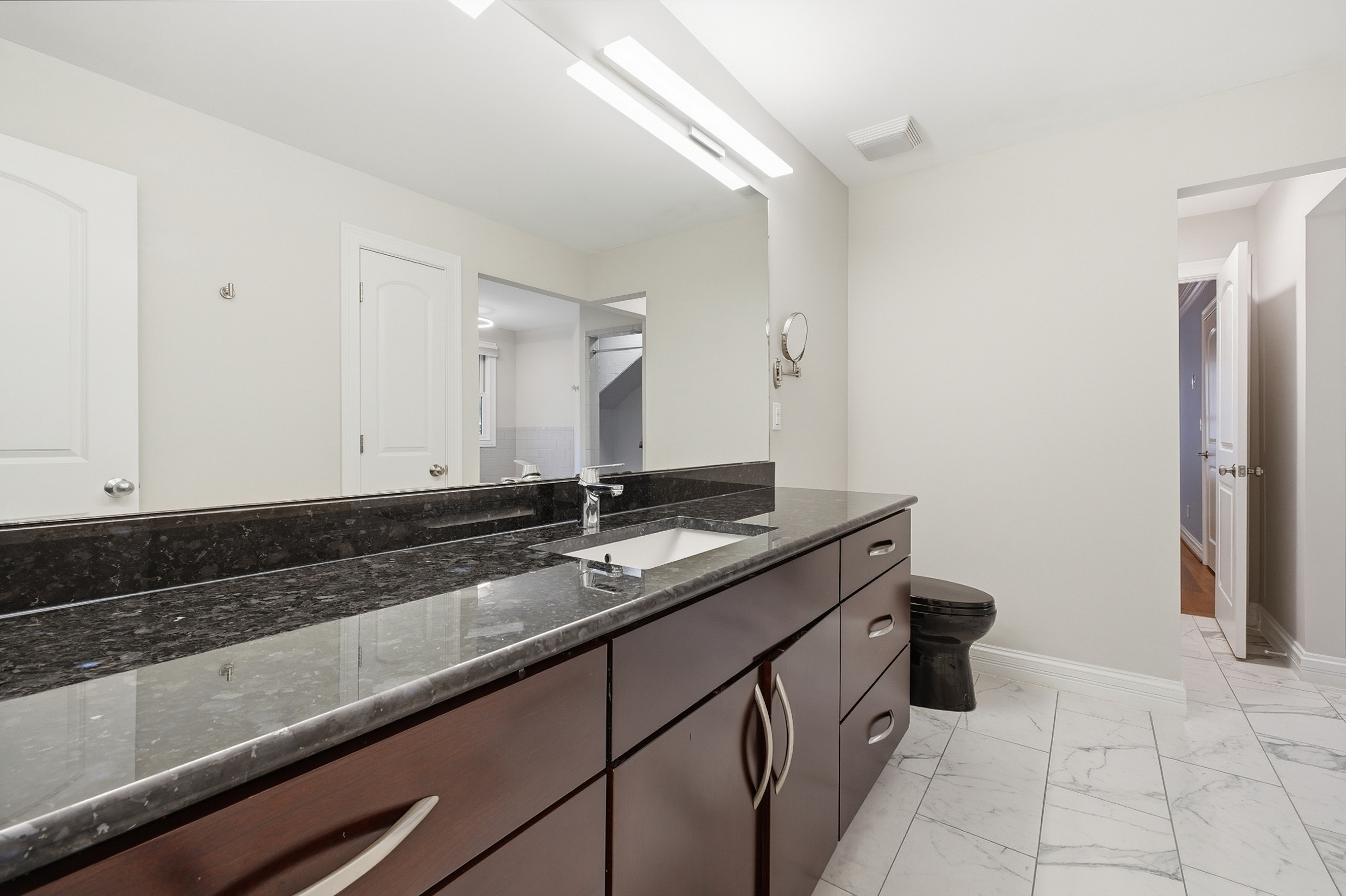  1902 Dundee Hollow Trail, Louisville, KY 40205 - 物件實景