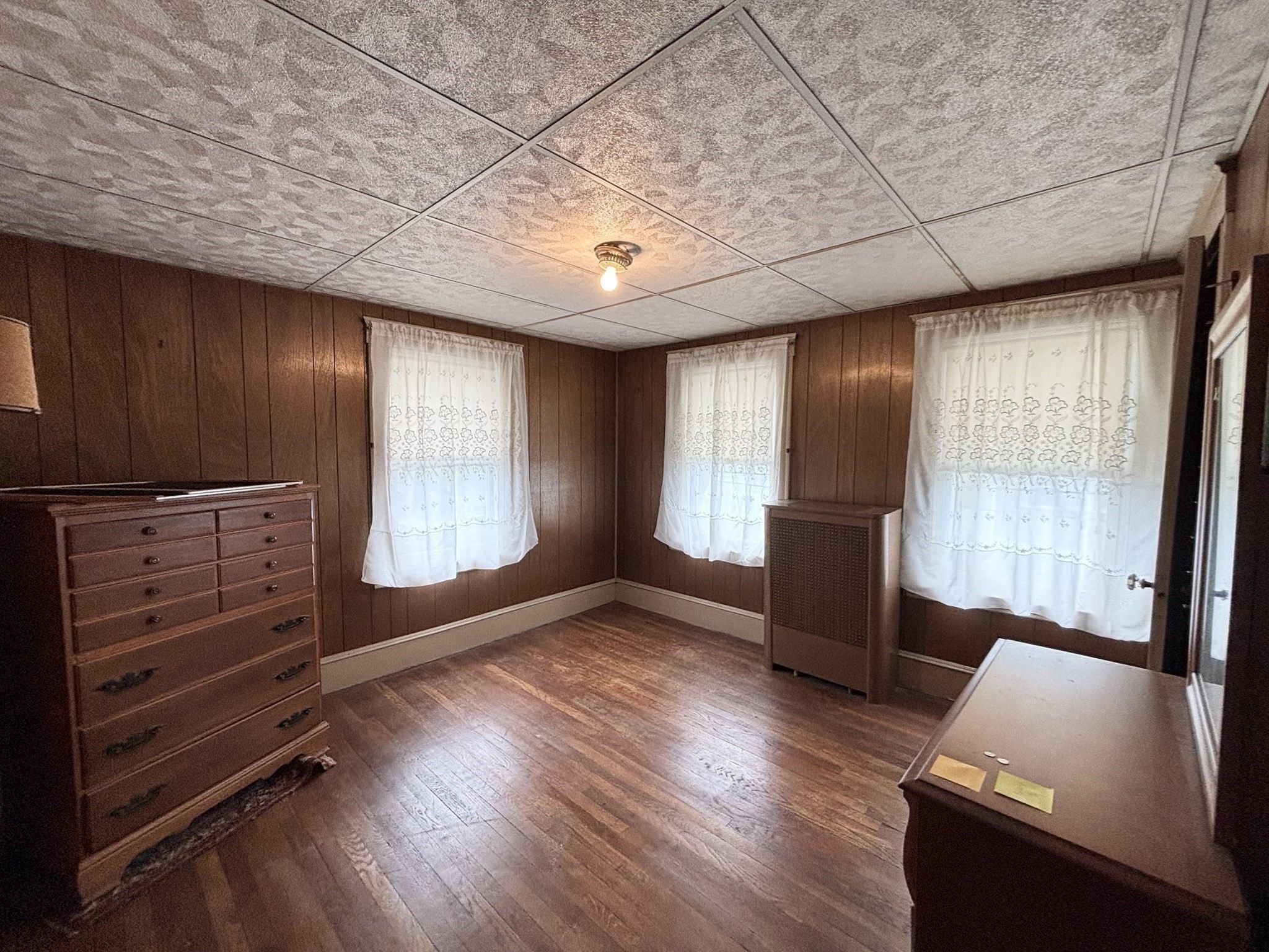 Boston, Massachusetts, 02124, United States, 4 Bedrooms Bedrooms, ,1 BathroomBathrooms,Residential,For Sale,1973789