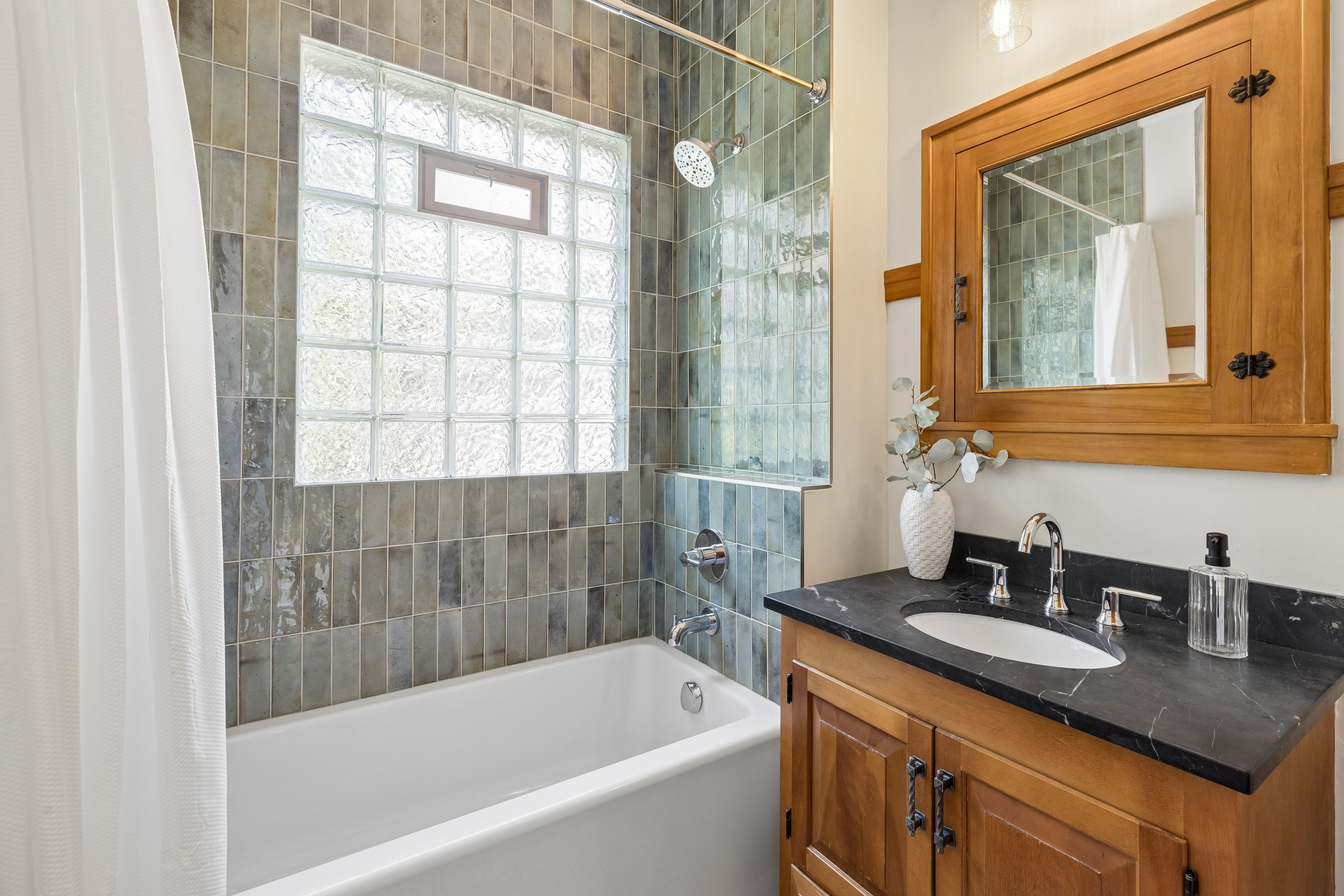  Sophisticated Bryn Mawr Living with Stunning Primary Retreat - 物件實景