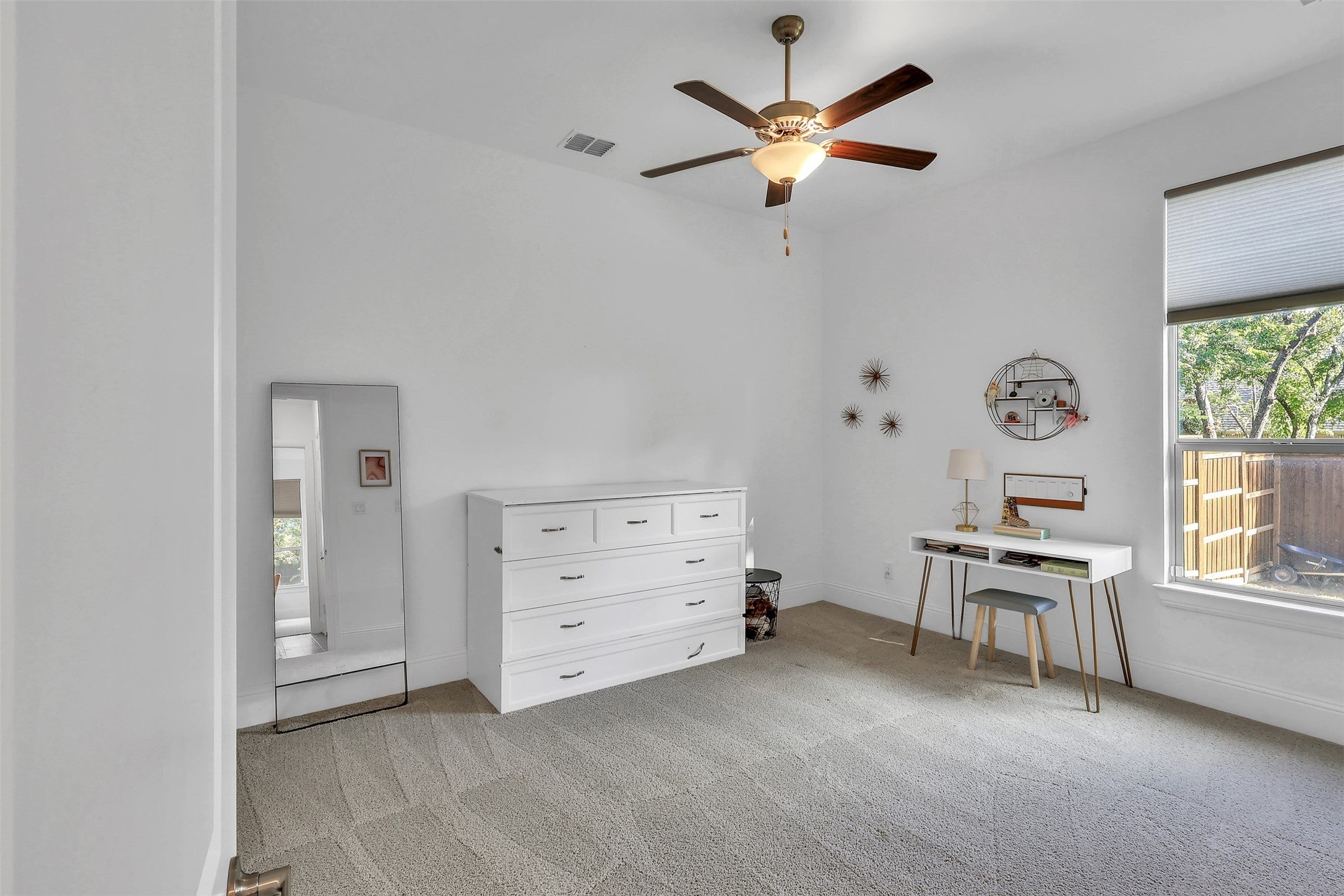 Keller, Texas, 76248, United States, 4 Bedrooms Bedrooms, ,5 BathroomsBathrooms,Residential,For Sale,1981790