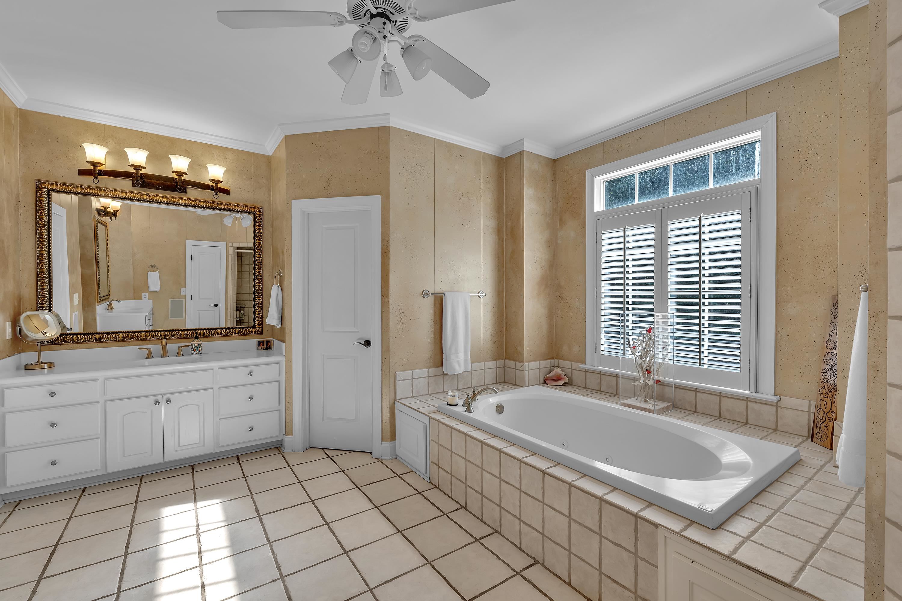 Spartanburg, South Carolina, 29306, United States, 5 Bedrooms Bedrooms, ,5 BathroomsBathrooms,Residential,For Sale,1876964