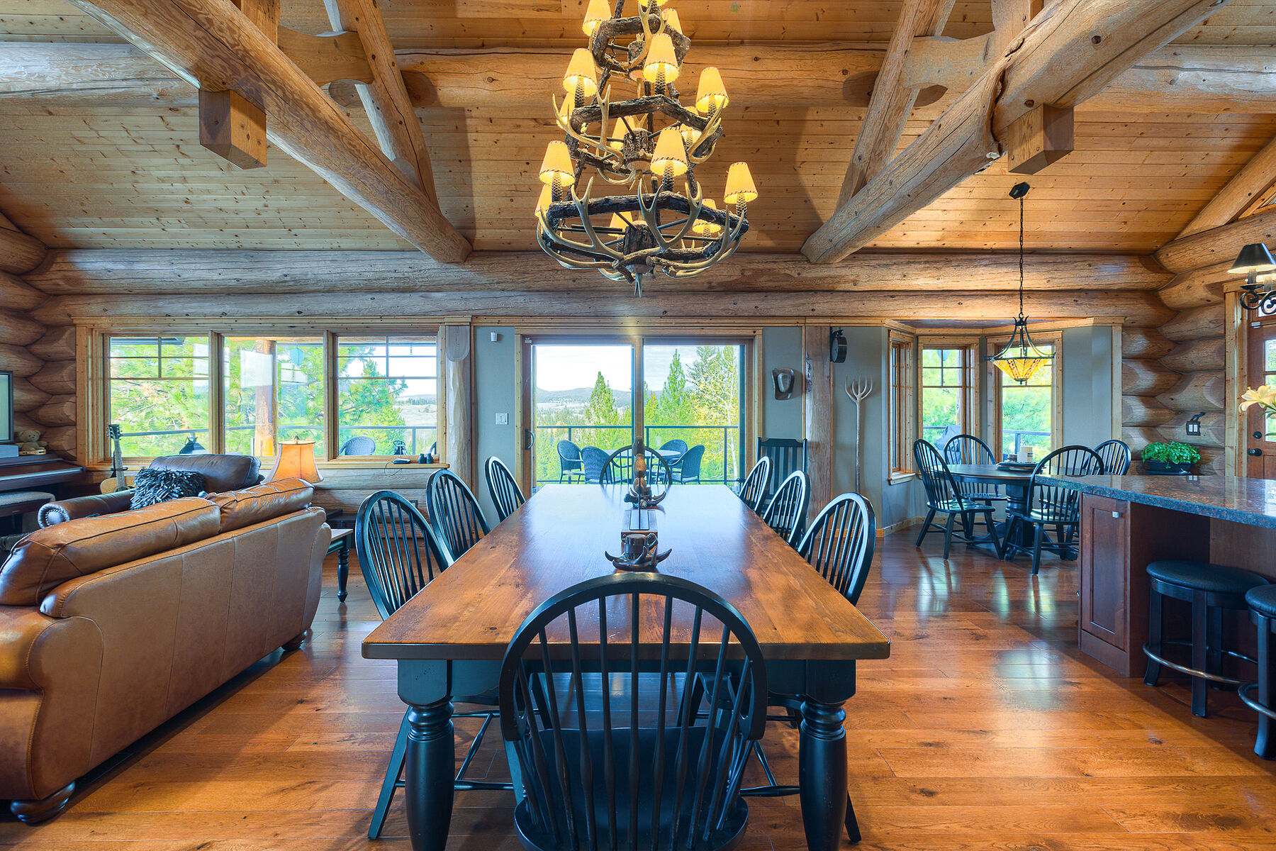  Custom Log Home - 物件實景
