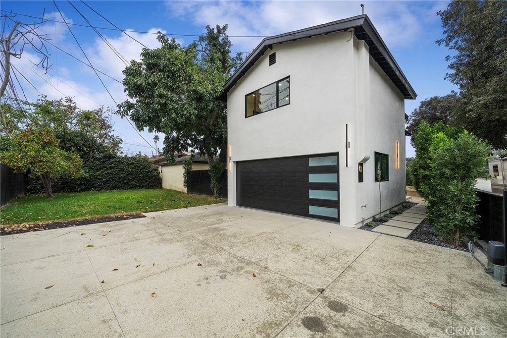 Los Angeles, California, 90031, United States, 5 Bedrooms Bedrooms, ,2 BathroomsBathrooms,Residential,For Sale,2006485