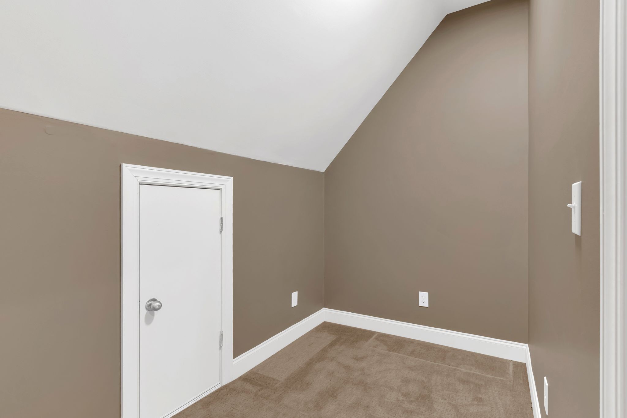 Goodlettsville, Tennessee, 37072, United States, 4 Bedrooms Bedrooms, ,4 BathroomsBathrooms,Residential,For Sale,2001545