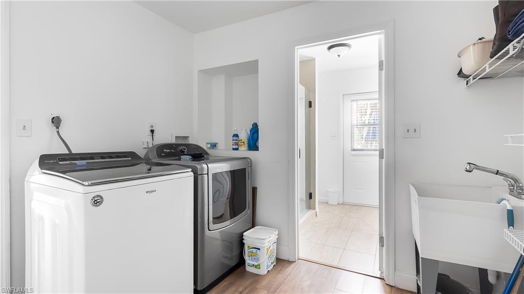 Naples, Florida, 34117, United States, 4 Bedrooms Bedrooms, ,4 BathroomsBathrooms,Residential,For Sale,1994820