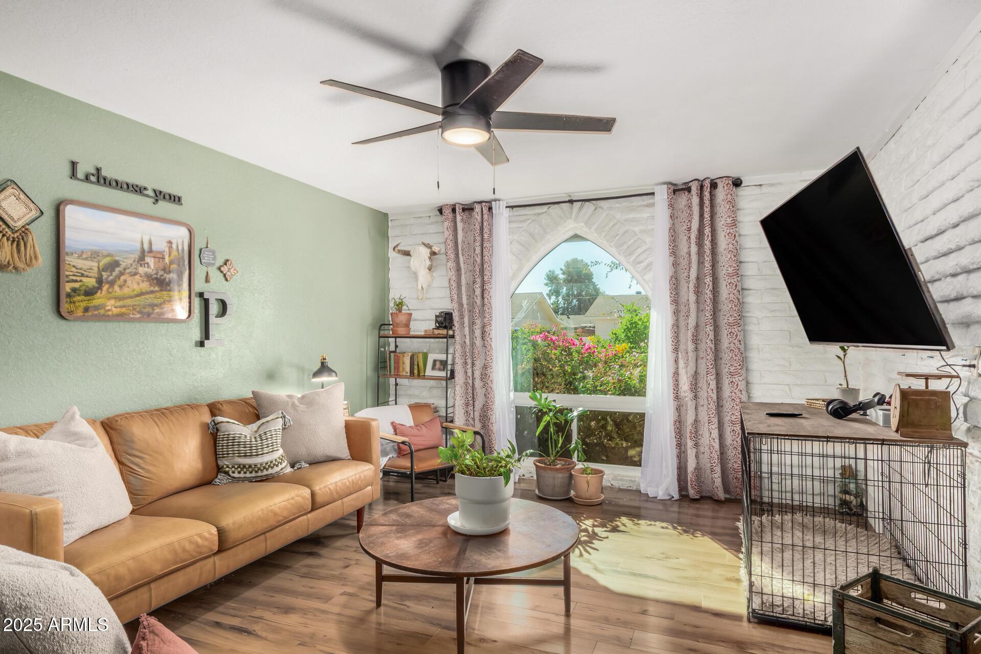 Chandler, Arizona, 85225, United States, 5 Bedrooms Bedrooms, ,2 BathroomsBathrooms,Residential,For Sale,1996628