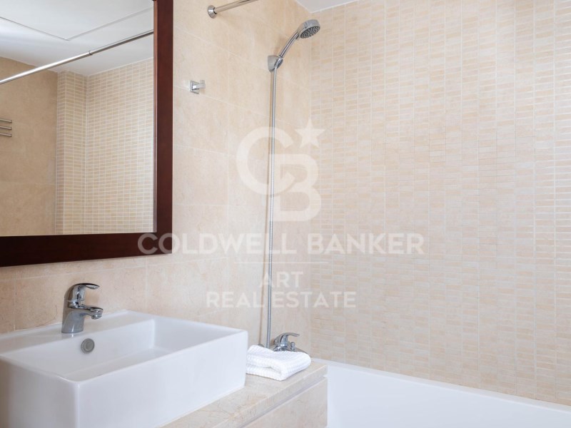 Marbella, Andalusia, ES, 2 Bedrooms Bedrooms, ,2 BathroomsBathrooms,Residential,For Sale,1906724