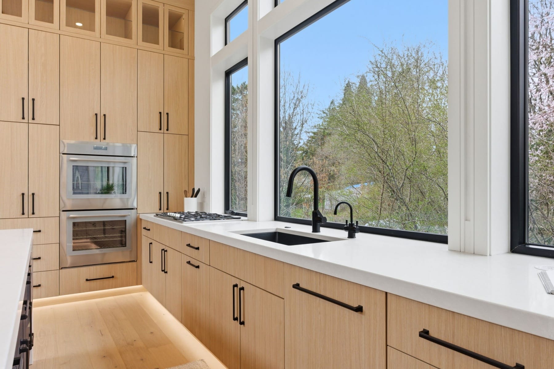  6233 SW HAMILTON WAY Portland, OR 97221 - 物件實景
