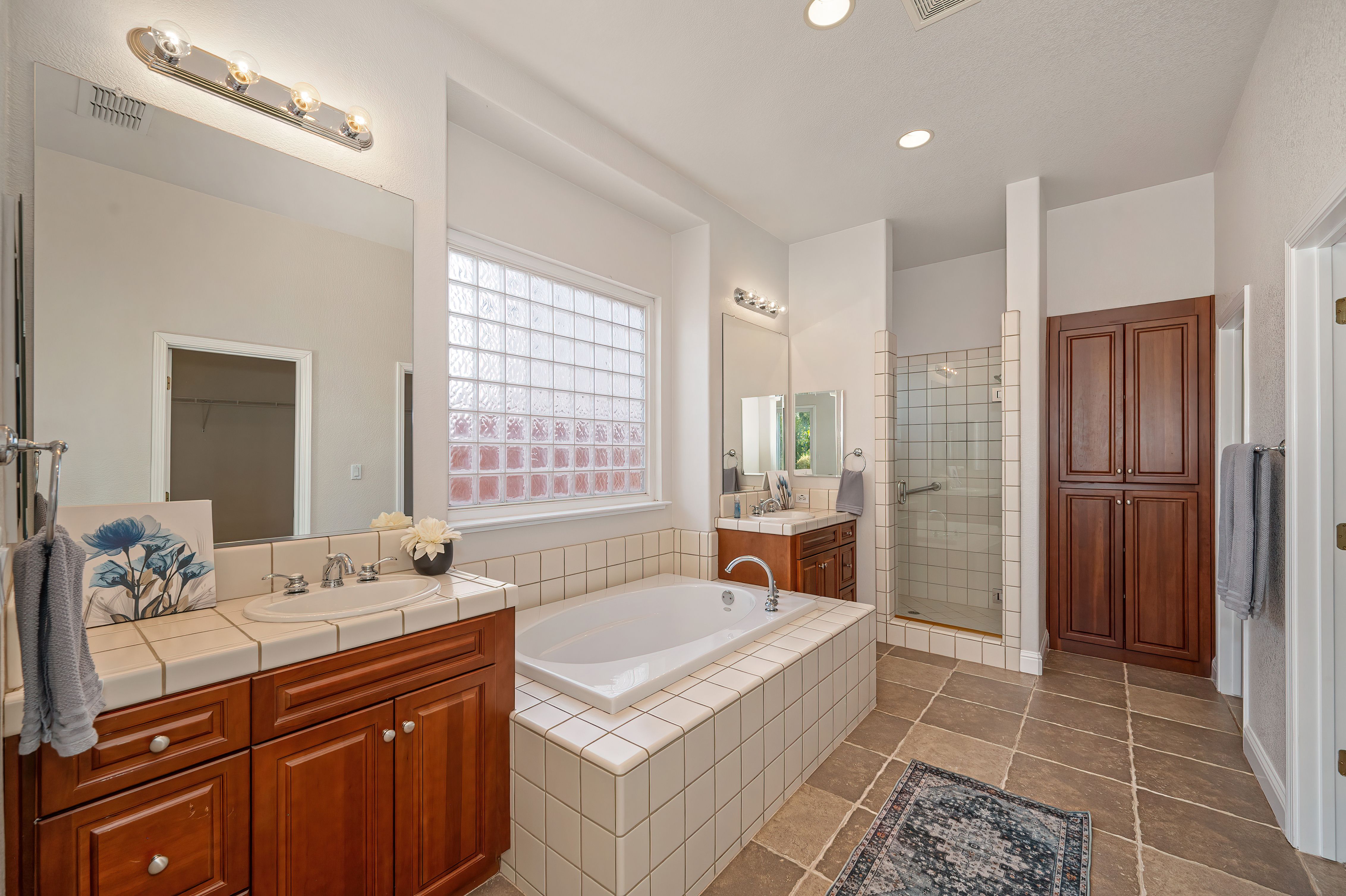  516 Montecito Court, El Dorado Hills, CA 95762 - 物件實景