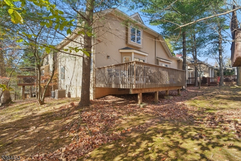 West Orange Twp., New Jersey, 07052, United States, 3 Bedrooms Bedrooms, ,3 BathroomsBathrooms,Residential,For Sale,1987656