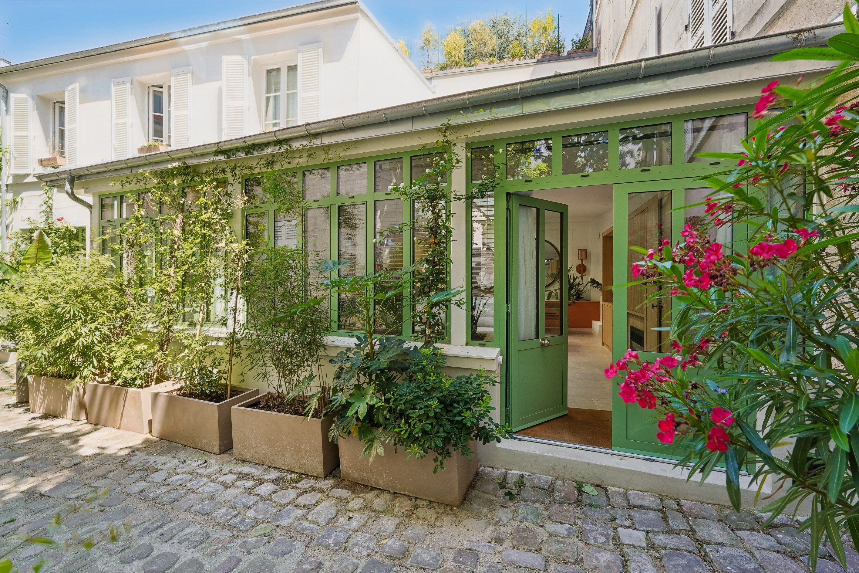  Stunning Renovated Artist’s Studio with Terrace and AC – Paris 5th - 物件實景
