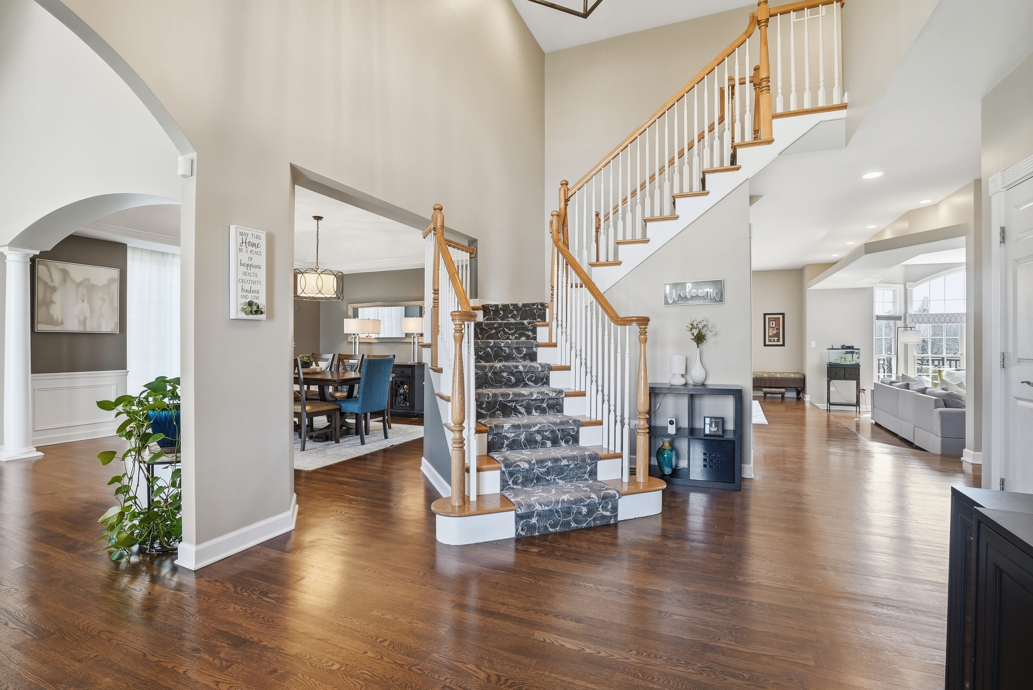  The Crown Jewel of Tall Grass: Waterfront Privacy Meets the Ultimate Layout - 物件實景