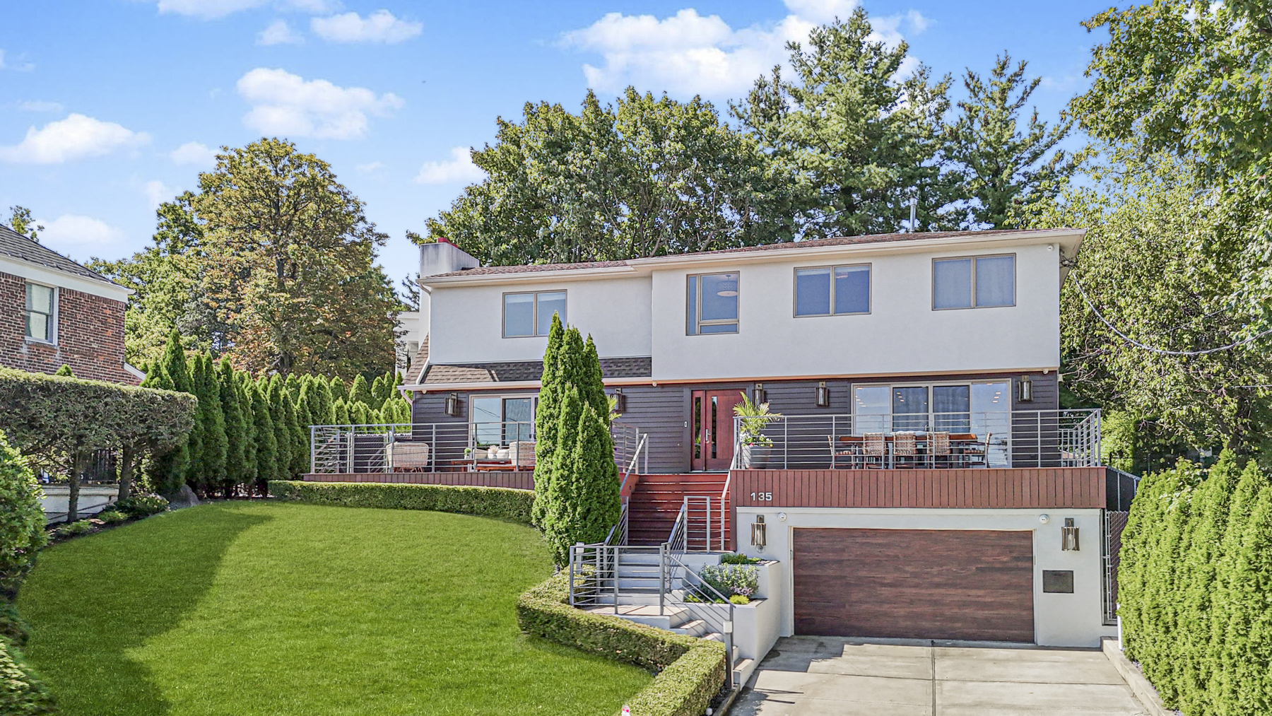 Staten Island, New York, 10304, United States, 4 Bedrooms Bedrooms, ,4 BathroomsBathrooms,Residential,For Sale,1949787