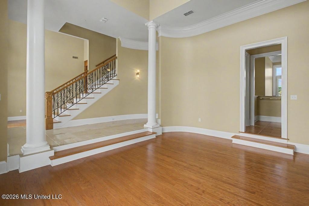 Gulfport, Mississippi, 39503, United States, 6 Bedrooms Bedrooms, ,7 BathroomsBathrooms,Residential,For Sale,2048640