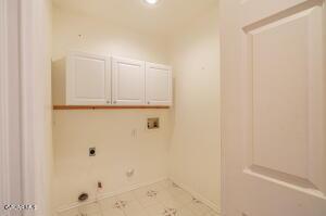 Quartz Hill, California, 93536, United States, 4 Bedrooms Bedrooms, ,2 BathroomsBathrooms,Residential,For Sale,1867125