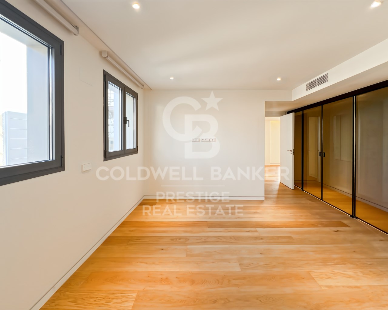 Barcelona, Catalonia, ES, 2 Bedrooms Bedrooms, ,2 BathroomsBathrooms,Residential,For Sale,1846876