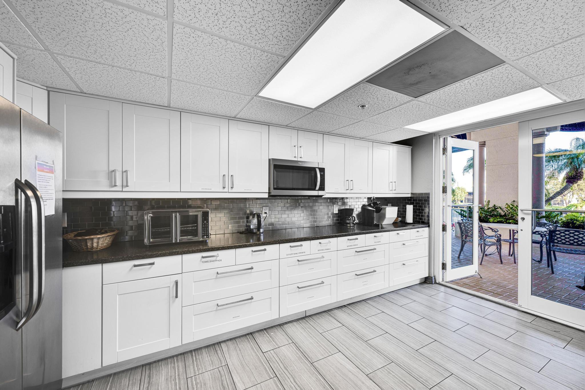 Pompano Beach, Florida, 33062, United States, 2 Bedrooms Bedrooms, ,2 BathroomsBathrooms,Residential,For Sale,1915654