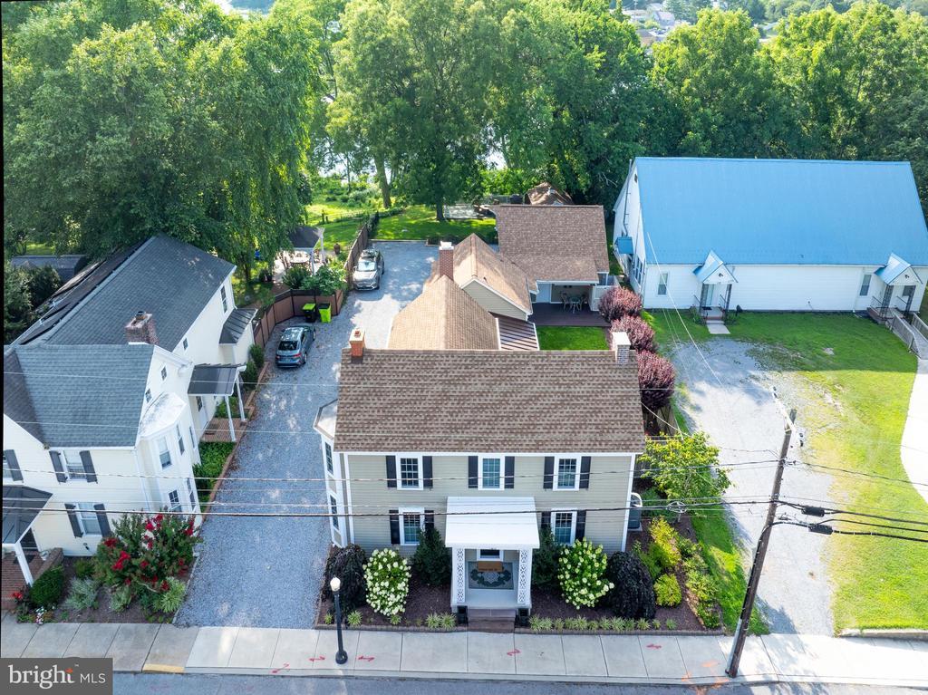 Milton, Delaware, 19968, United States, 4 Bedrooms Bedrooms, ,3 BathroomsBathrooms,Residential,For Sale,1901176