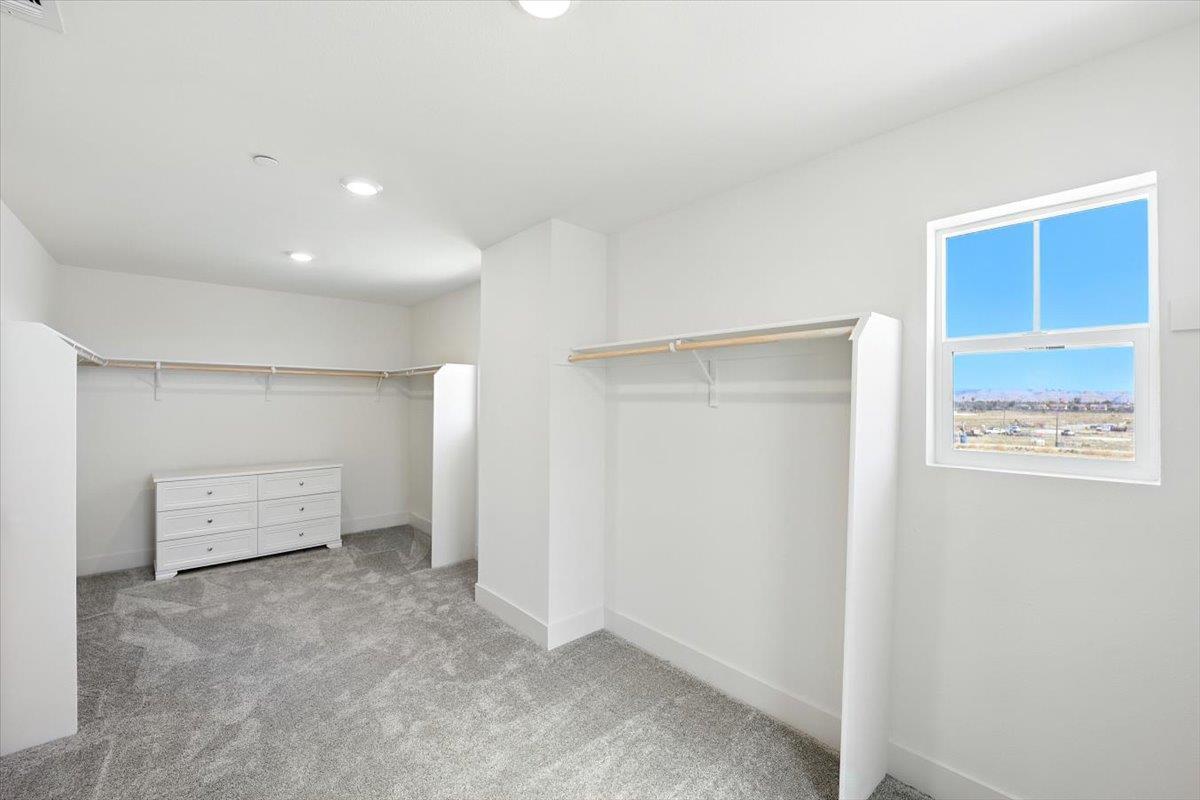 Newark, California, 94560, United States, 4 Bedrooms Bedrooms, ,4 BathroomsBathrooms,Residential,For Sale,1926207