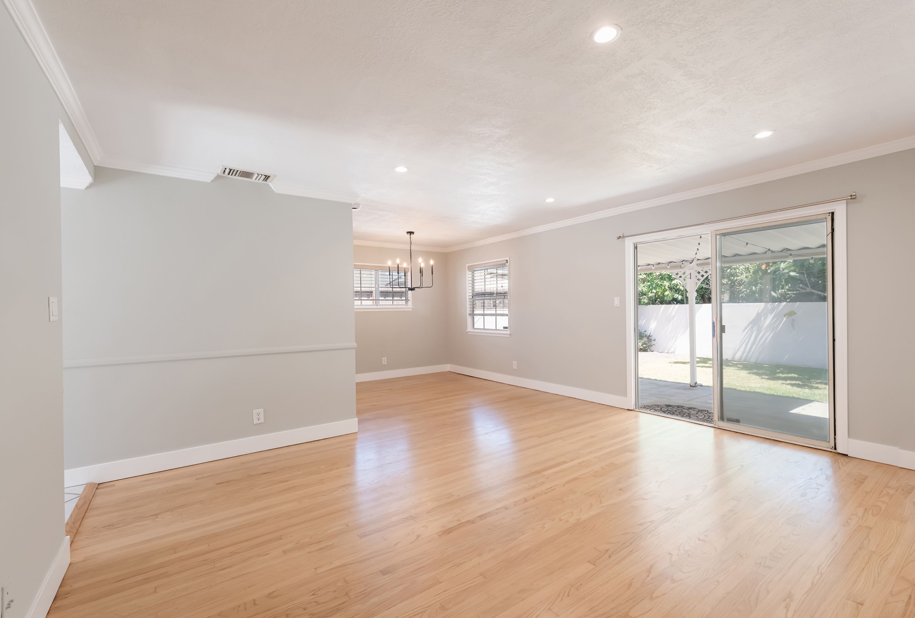  3651 West 147th Street, Hawthorne, CA 90250 - 物件實景