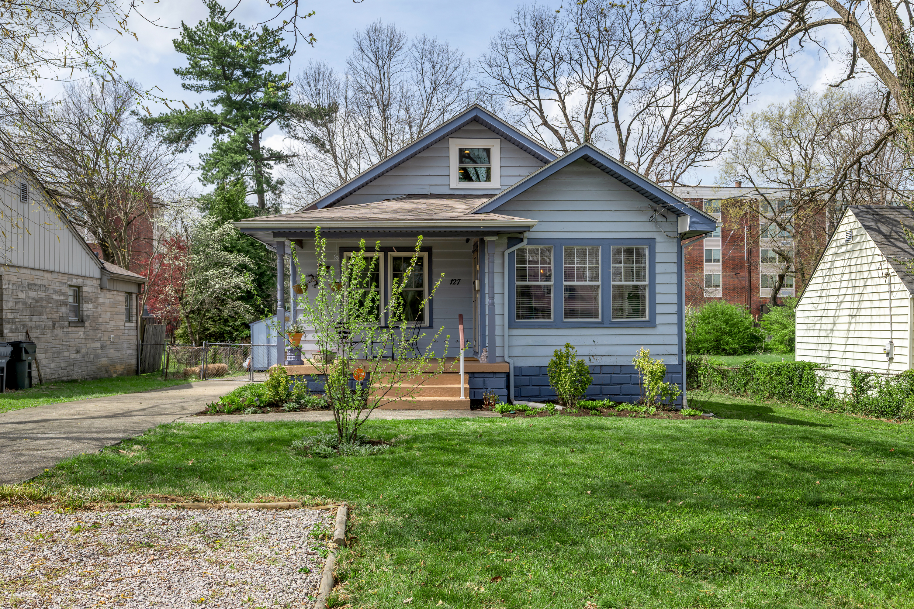  127 Delmont Drive - 物件實景