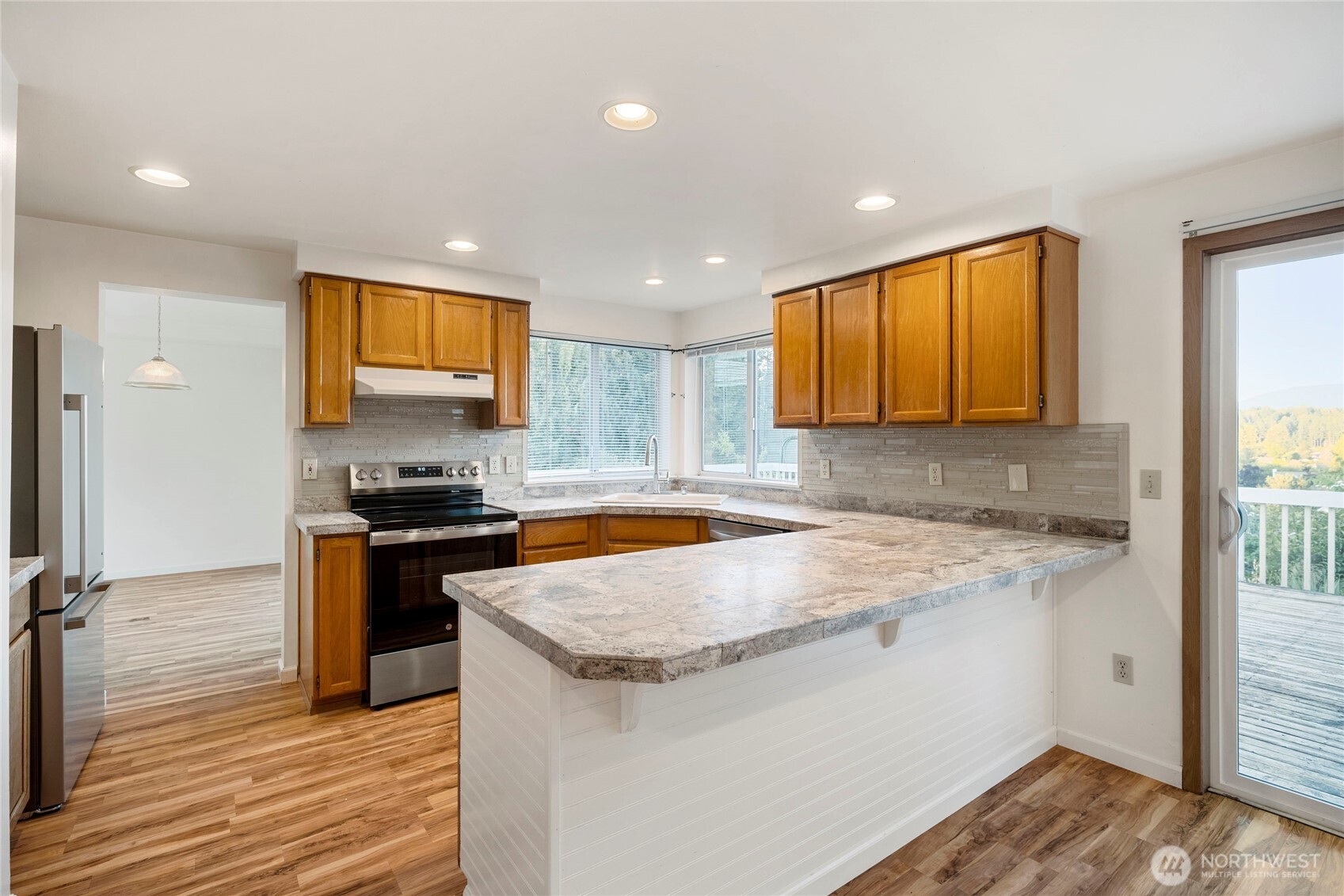 Maple Valley, Washington, 98038, United States, 3 Bedrooms Bedrooms, ,3 BathroomsBathrooms,Residential,For Sale,1891445